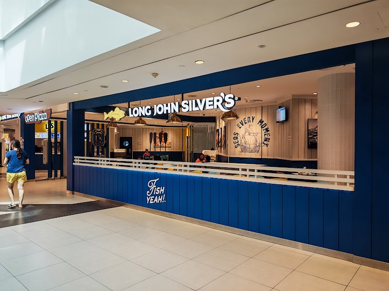 Long John Silver's hero