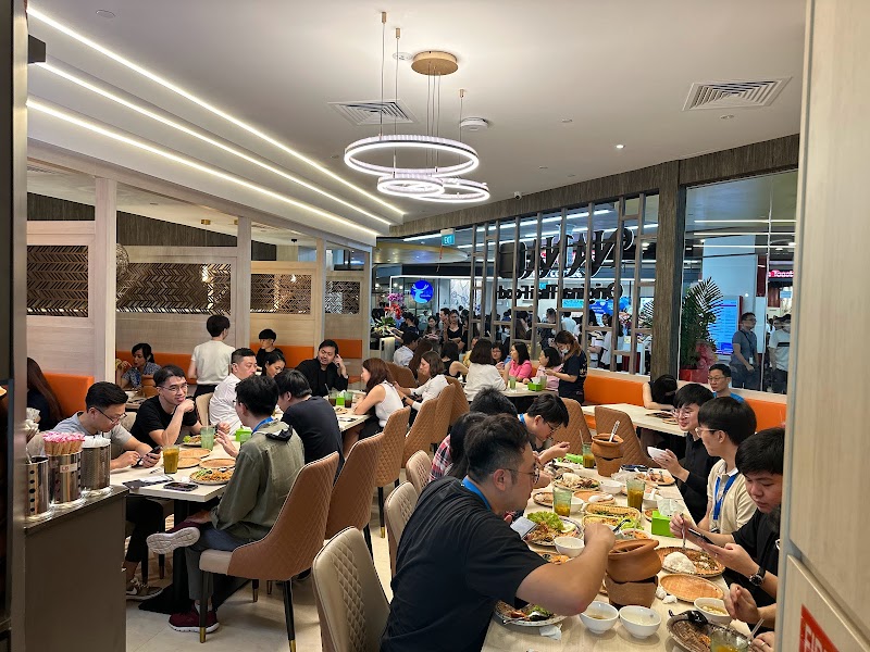 Nana Original Thai Food Aperia Mall hero
