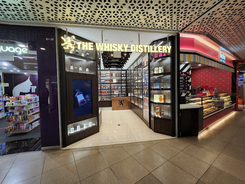 The Whisky Distillery hero